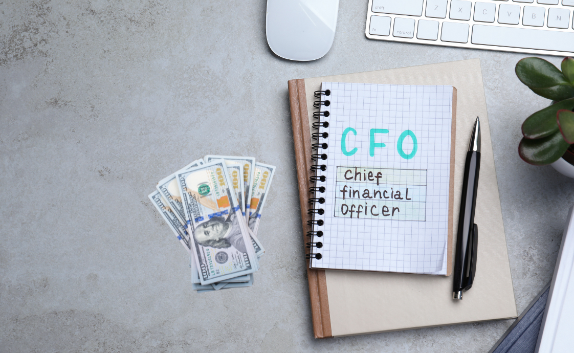 When to Hire a CFO vs a Financial Advisor in Puerto Rico